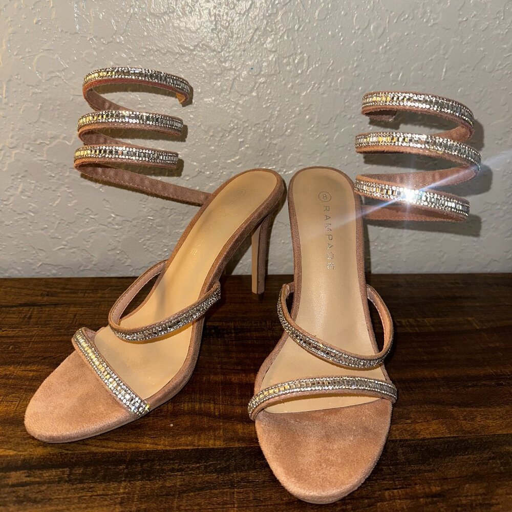 Wrap around open toe heel